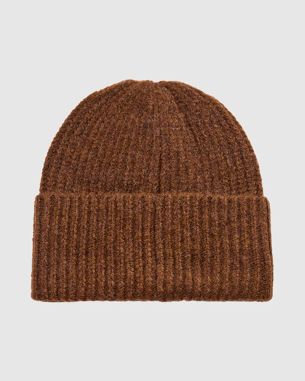 Cable-knit pattern hat