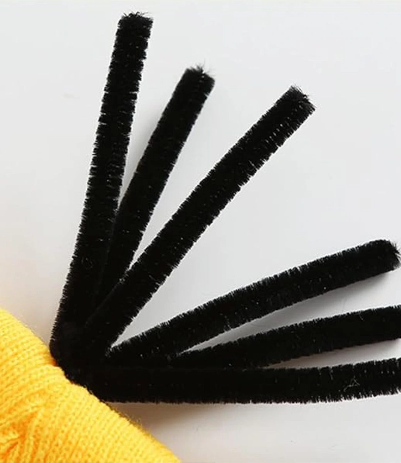 Jilani Handicraft beanie for women beanies for men yellow beanie winter hat for girls hat cartoon beanie anime hat cute beanie mionions costumen kids hat Stuart the Minion hat villian hat evil hat wig beanie monion hats women beanie boys hat halloween costumen kevin hat cute beanie soft hat kids hat 